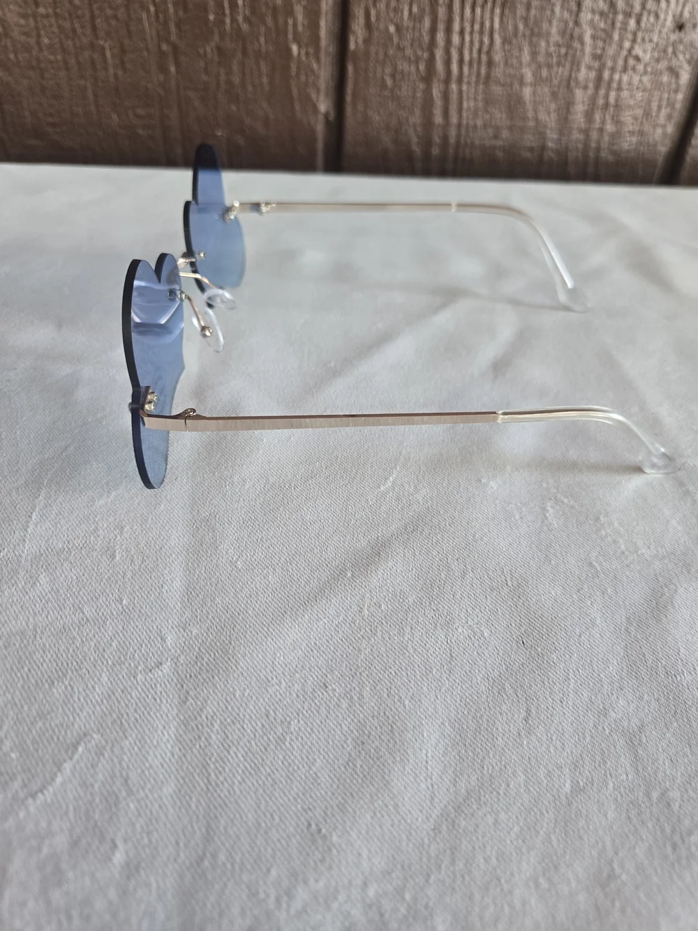 Blue Cloud-Shaped Rimless Sunglasses
